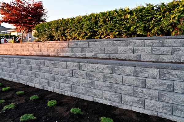 Cost of Concrete Retaining Wall Installation in Stockton